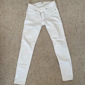 Hudson women's white jeans, size 27